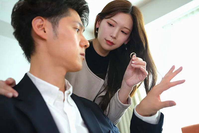 Vợ yêu đi đi giã ngoại, ông xã ở nhà bị nhỏ em bà xã gạ nện không trượt phát nào